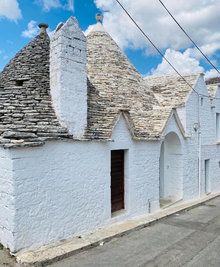 Trulli Antichi Mestieri - Widespread Trulli In The Historic Center Alberobello Exterior foto